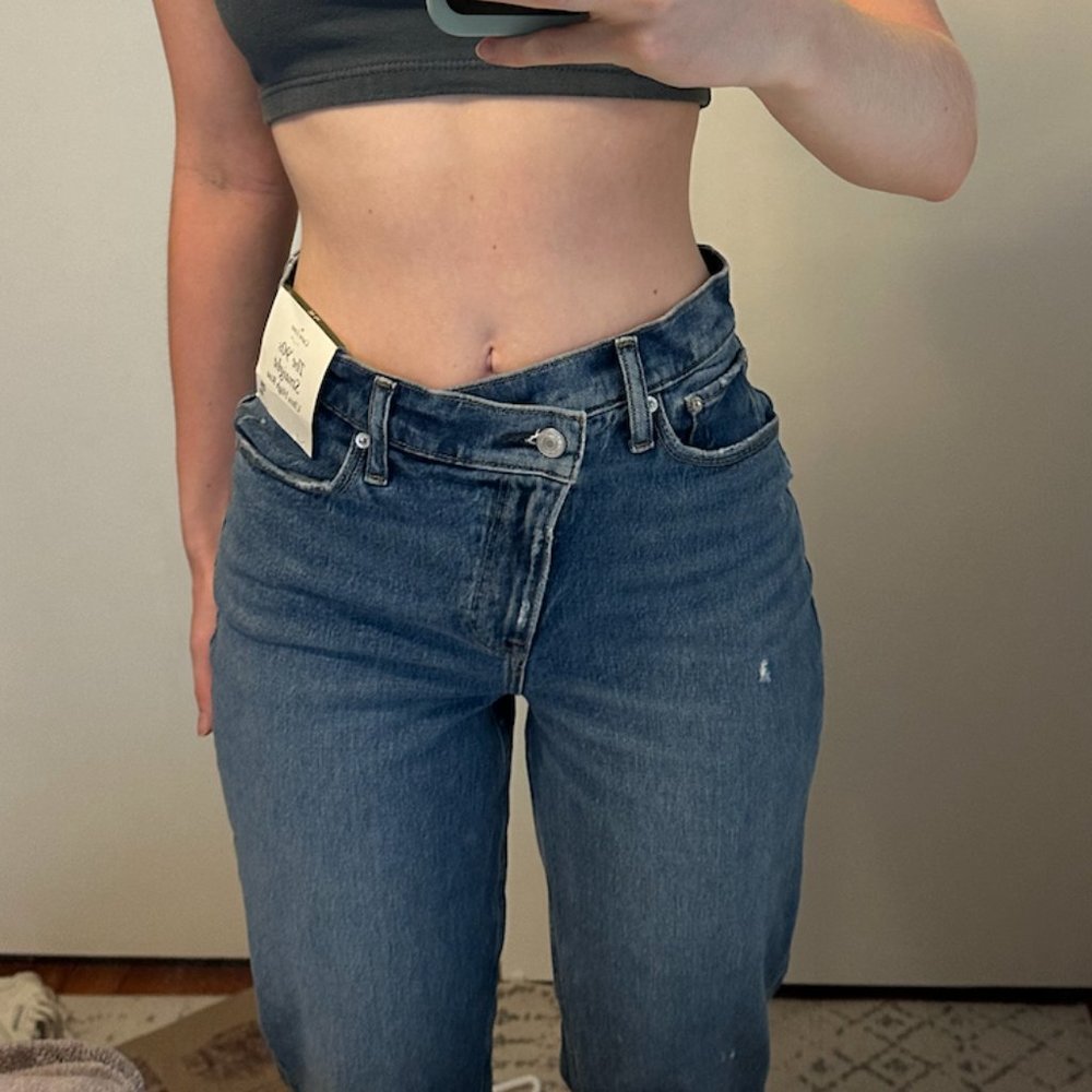 Abercrombie Curve Love 90s Straight High Rise Jeans